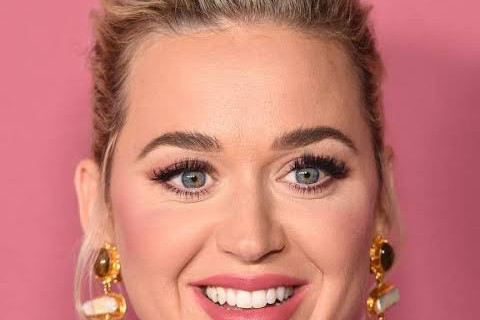 Katy Perry Lança Nova Música “Woman’s World”. Ouça Com Letra e Tradução!  Katy Perr