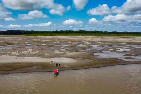 Crise Hídrica Amazônica: Indústria e Economia Preparam-se para Nova Estiagem em 2024